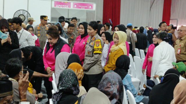 HUT ke-44, Bhayangkari Pusat Beri Pengobatan Gratis dan 2.500 Paket Sembako