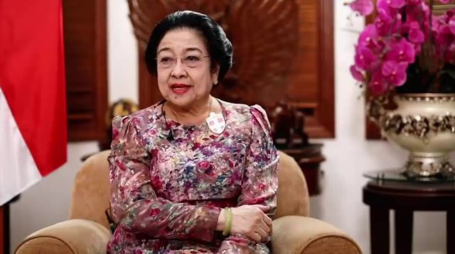 Megawati Pengawal Konstitusi: Perjuangan Seorang  Ibu yang Tak Kunjung Usai