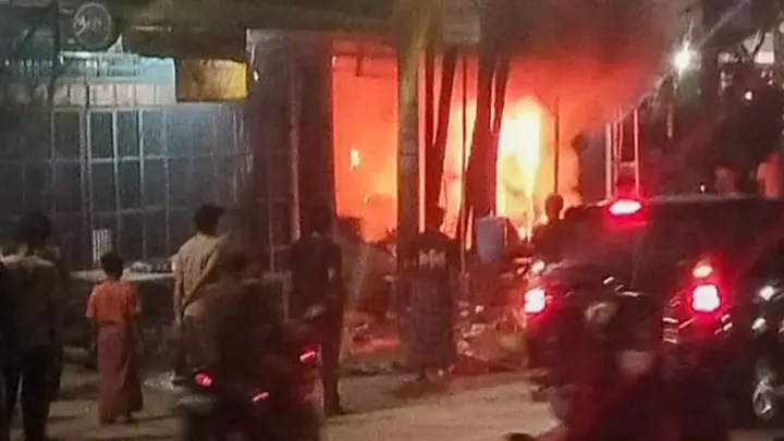 Warung Madura Terbakar