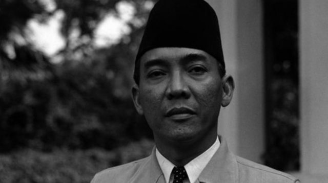 Pencabutan TAP MPRS No XXXIII/MPRS/1967 Jadi Momen Kembalikan Martabat Presiden Soekarno Sebagai Bapak Bangsa