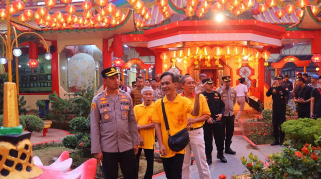 Monitoring Vihara, Kapolres Pastikan Imlek 2025 di Kota Tangerang Kondusif