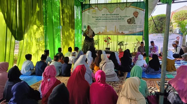 Ramadhan Kareem, Majelis Taklim Ar-Rahmah Kota Tangerang Santuni 50 Yatim dan 70 Dhuafa