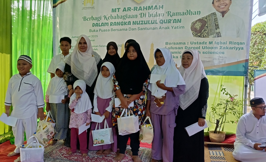 Ramadhan Kareem, Majelis Taklim Ar-Rahmah Kota Tangerang Santuni 50 Yatim dan 70 Dhuafa